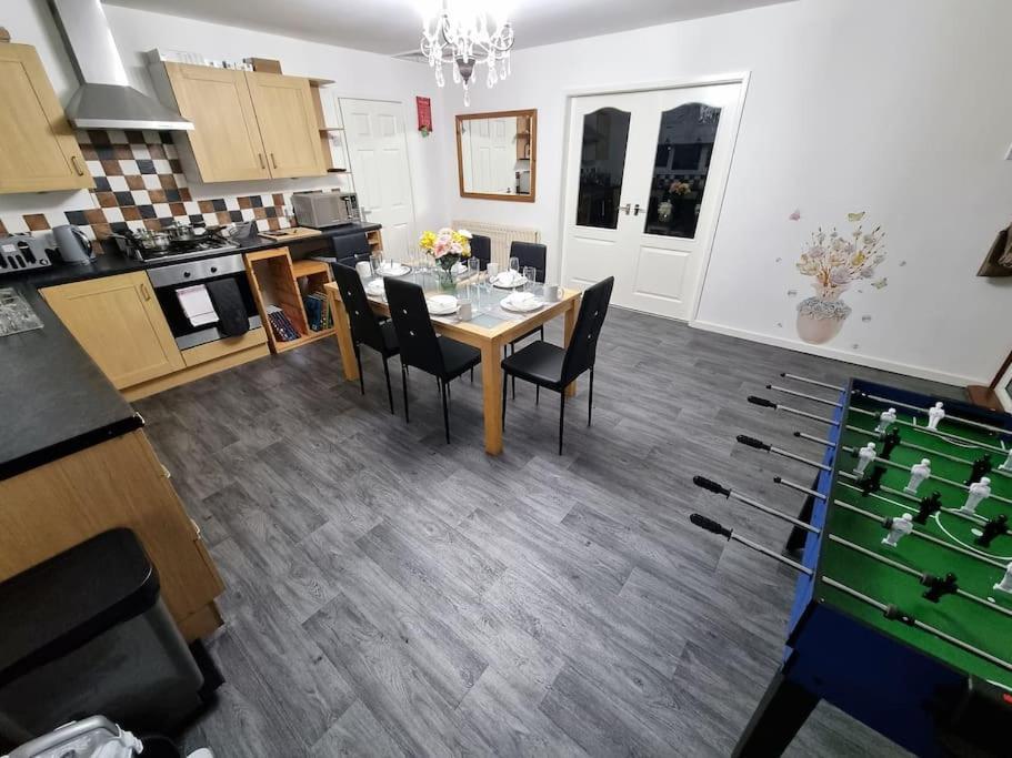 *C.Sani* Setup For Your Most Relaxed & Amazing Stay + Free Parking + Free Fast Wifi * Leeds (West Yorkshire) Exterior foto