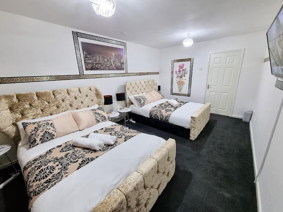 *C.Sani* Setup For Your Most Relaxed & Amazing Stay + Free Parking + Free Fast Wifi * Leeds (West Yorkshire) Exterior foto