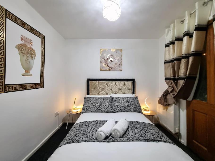 *C.Sani* Setup For Your Most Relaxed & Amazing Stay + Free Parking + Free Fast Wifi * Leeds (West Yorkshire) Exterior foto