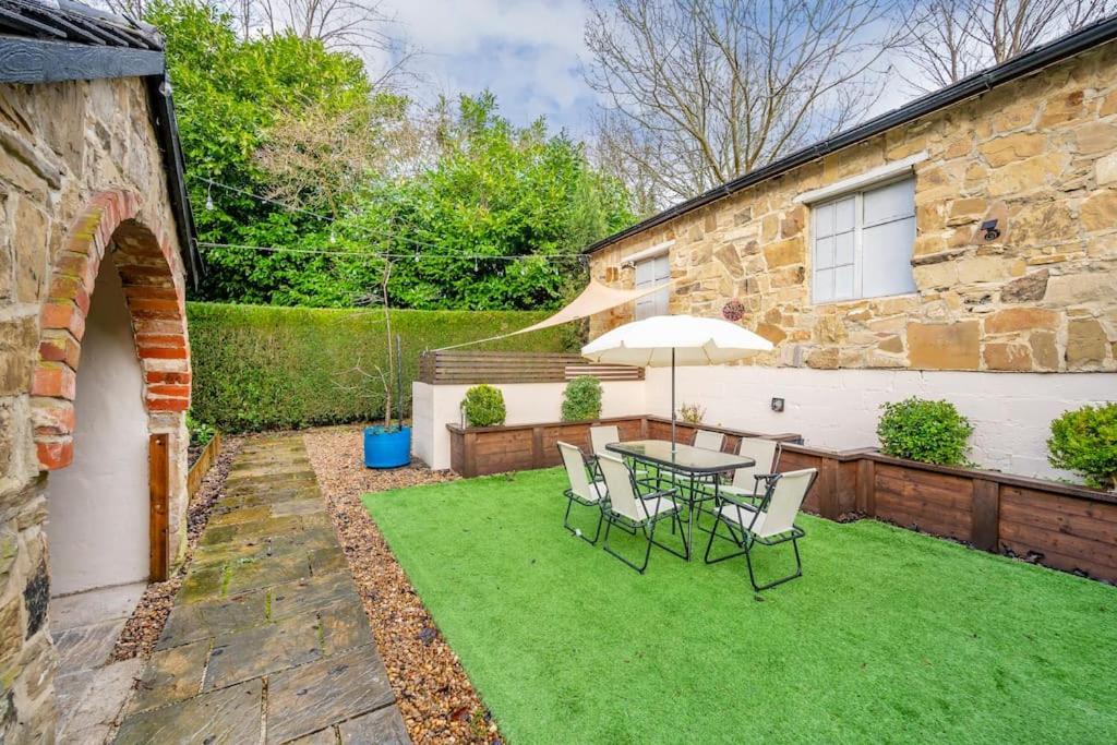 *C.Sani* Setup For Your Most Relaxed & Amazing Stay + Free Parking + Free Fast Wifi * Leeds (West Yorkshire) Exterior foto